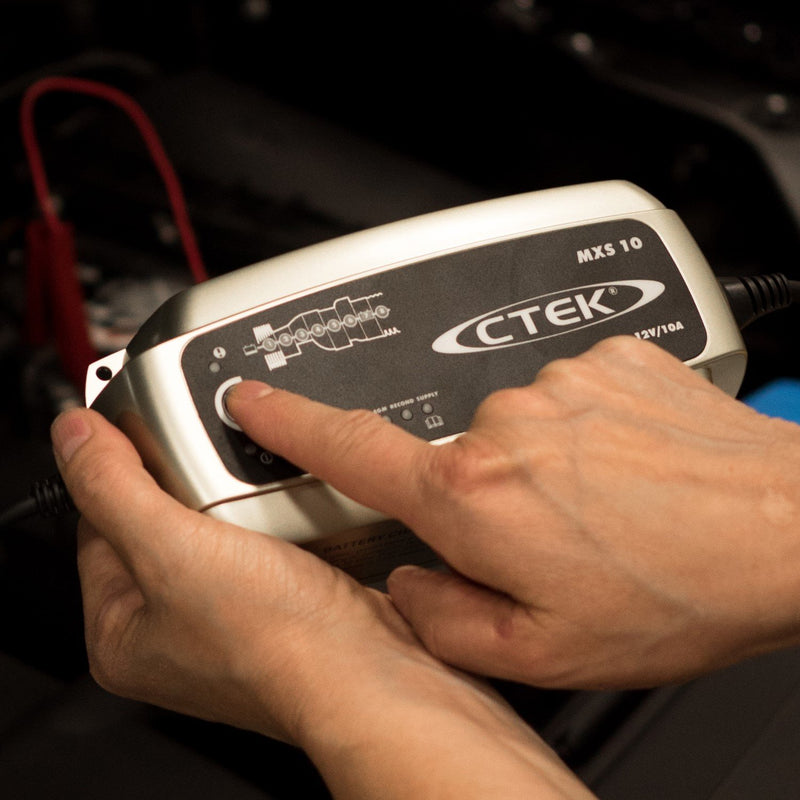 CTEK MXS 3.8 Multi Functional 7-stage battery charger 3.8 A - C & M Navigation Systems